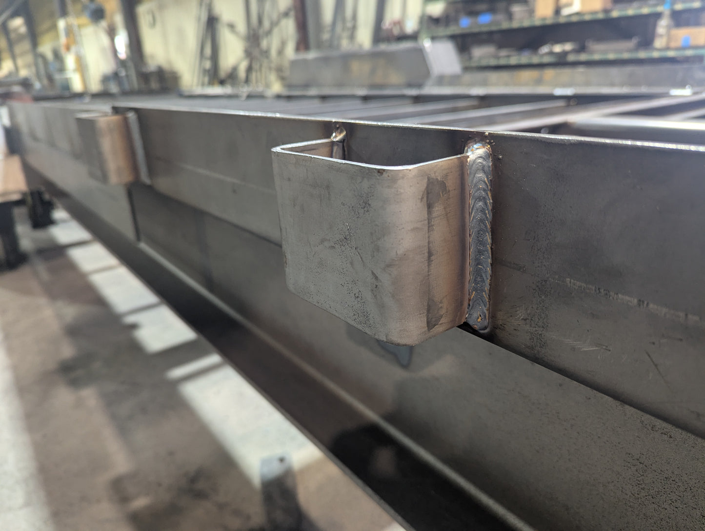 Heavy-Duty 7 GA Trailer Stake Pockets – Weld-On Brackets for Trailers